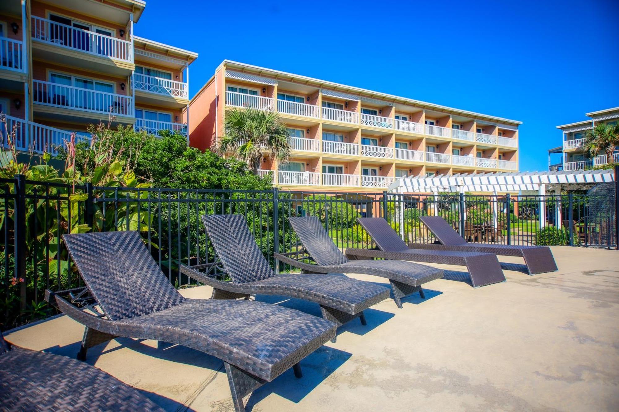 Sea-Renity Heated Pools Steps To The Beach 갤버스턴 외부 사진