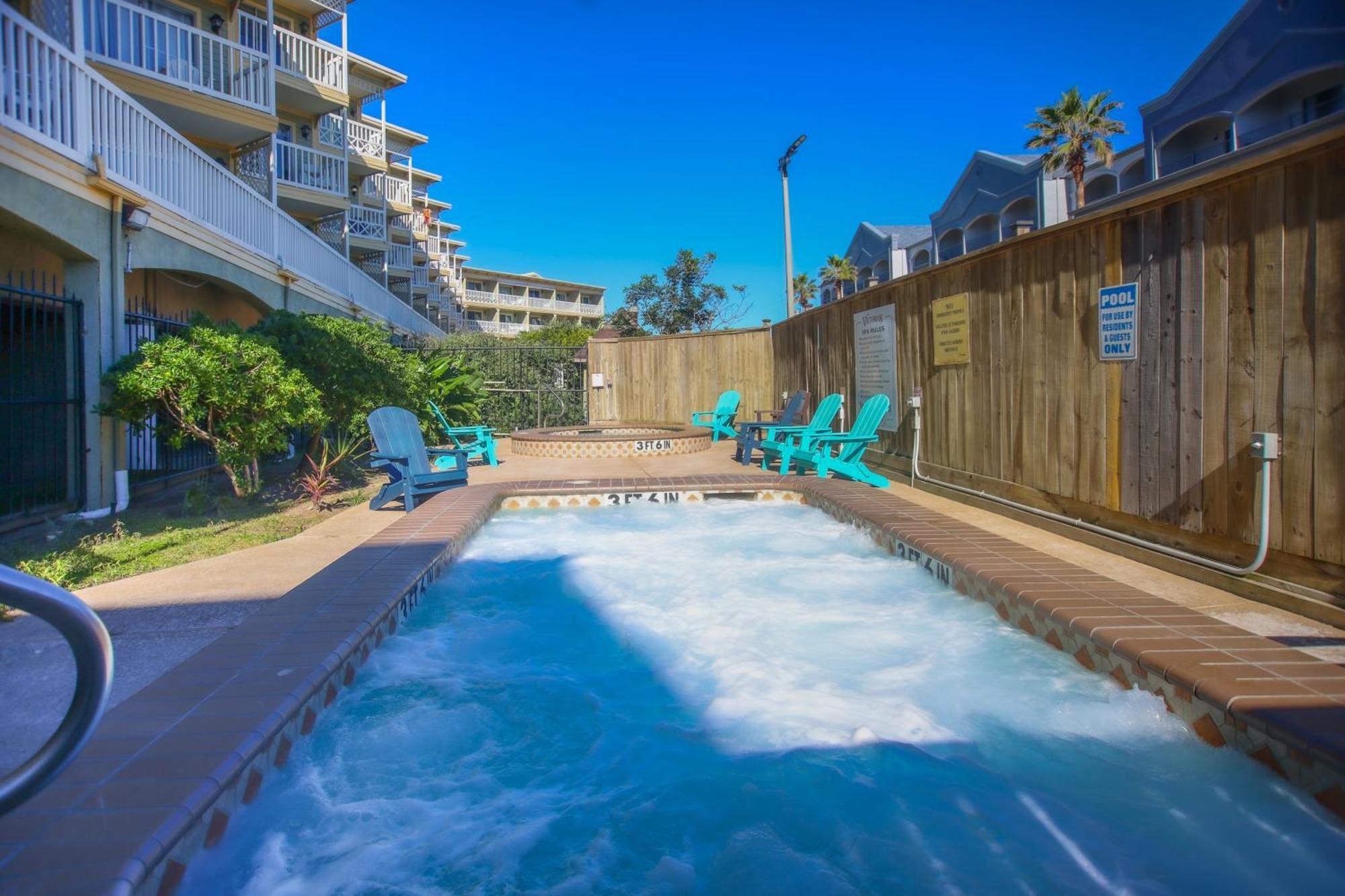Sea-Renity Heated Pools Steps To The Beach 갤버스턴 외부 사진